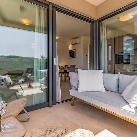 Paradiso Luxury Apartment, Ровінь Екстер'єр фото