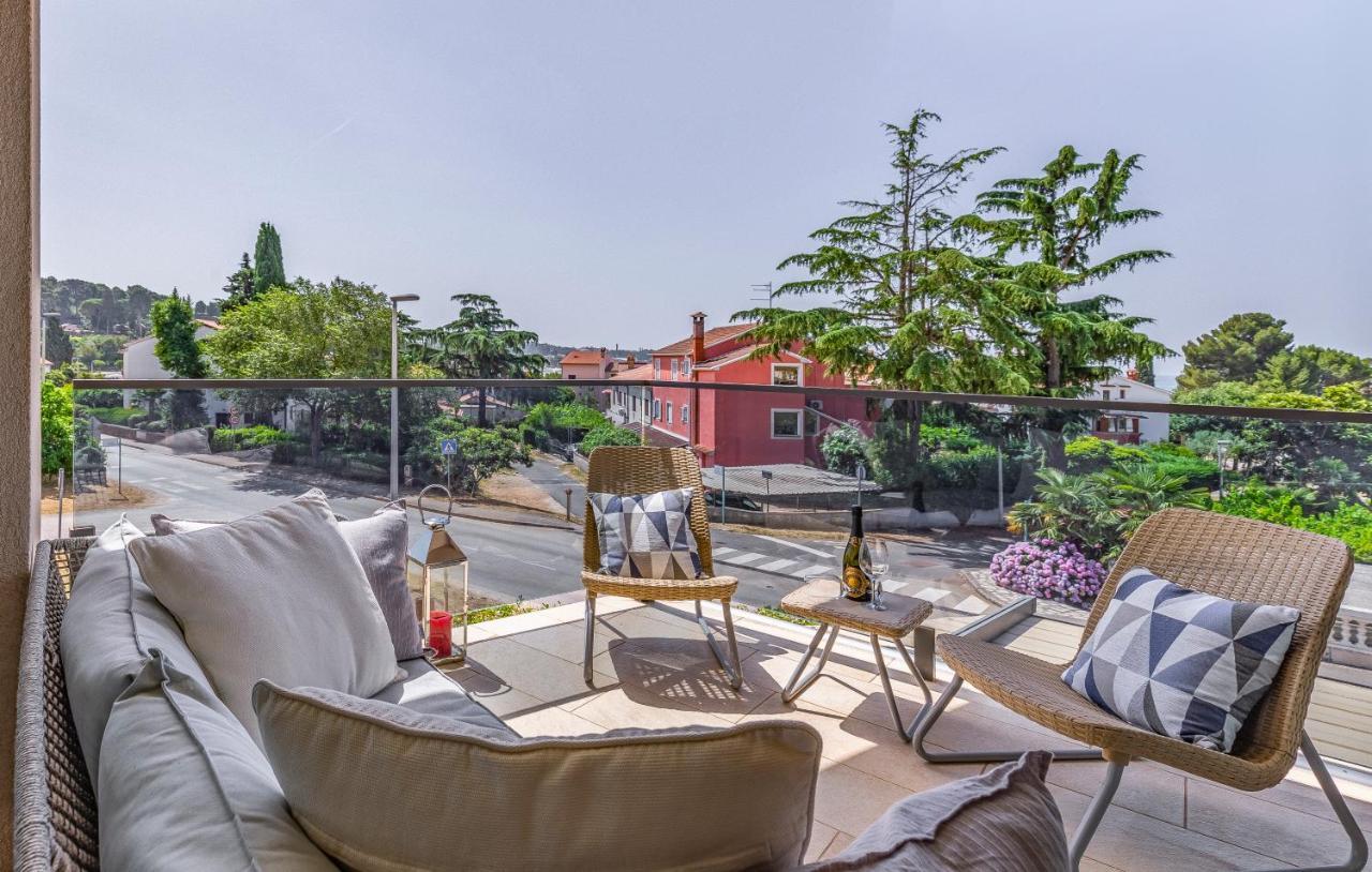 Paradiso Luxury Apartment, Ровінь Екстер'єр фото
