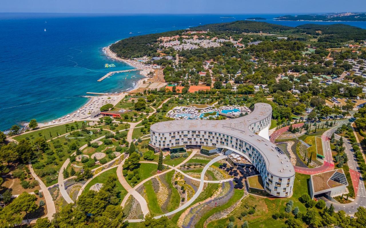 Paradiso Luxury Apartment, Ровінь Екстер'єр фото
